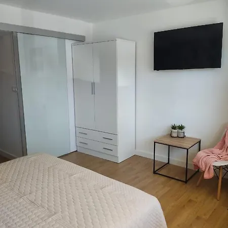 Pequeno, Coqueto Y Centrico. * 쎄다이라