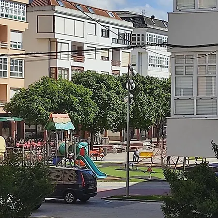 Pequeno, Coqueto Y Centrico. 쎄다이라